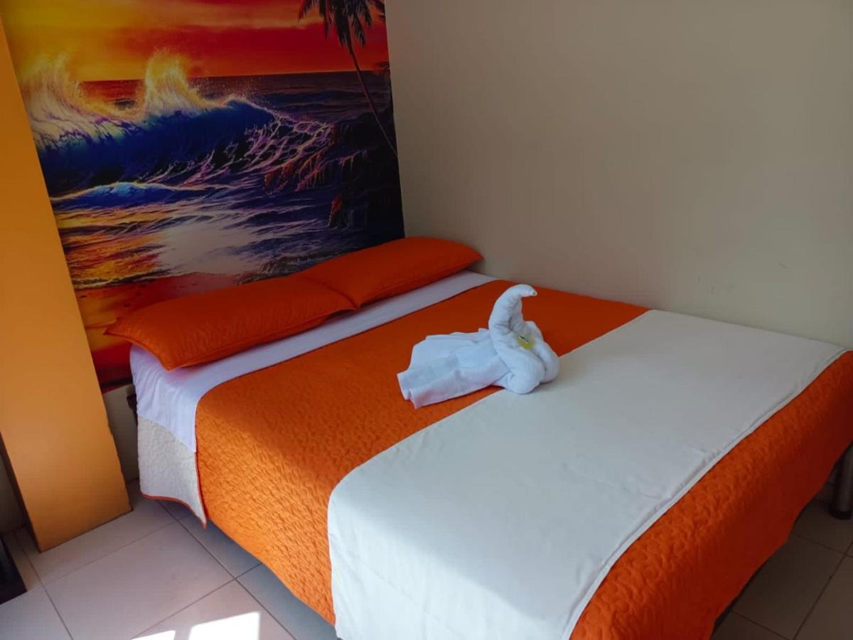 Hostal Bryana Inn Banos Ngoại thất bức ảnh
